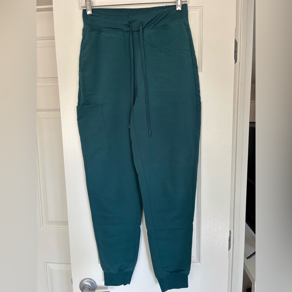 Mandala Caribbean Blue Jogger Scrub Bottoms
